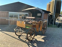 Houtkleurige jachtwagen
