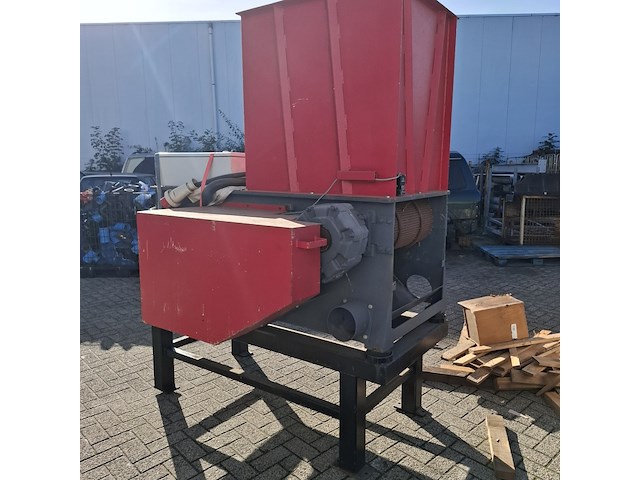 Houtshredder - afbeelding 6 van  10