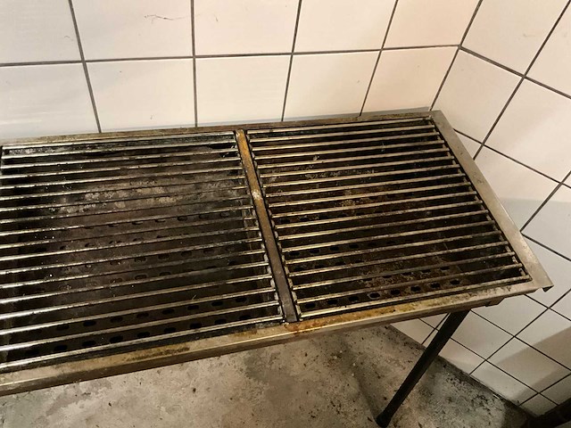 Houtskool bbq - afbeelding 3 van  5