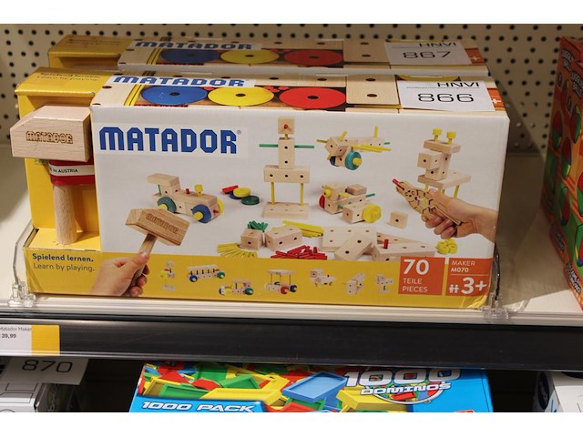 Houtspeelgoed matador. - afbeelding 1 van  2