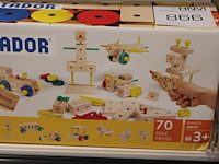 Houtspeelgoed matador. - afbeelding 2 van  2