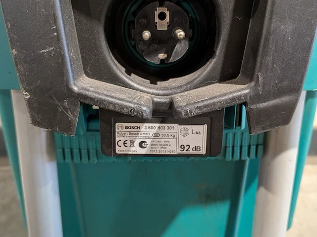 Houtversnipperaar - 45mm - 230v bosch, axt 25 tc, bouwjaar 2014 - afbeelding 8 van  8