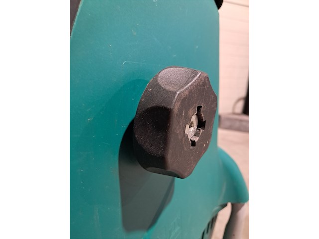 Houtversnipperaar - 45mm - 230v bosch, axt 25 tc, bouwjaar 2018 - afbeelding 7 van  16