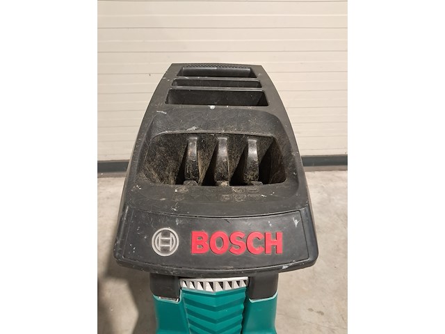 Houtversnipperaar - 45mm - 230v bosch, axt 25 tc, bouwjaar 2018 - afbeelding 10 van  16