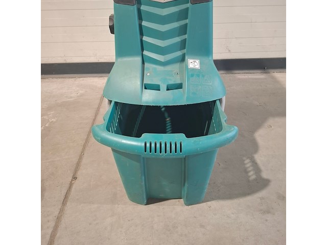 Houtversnipperaar 45mm 230v bosch, axt 25 tc, bouwjaar 2022 - afbeelding 10 van  10
