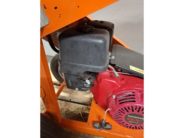 Houtversnipperaar 55mm benzine eliet, major 4s v3, bouwjaar 2018 - afbeelding 2 van  13