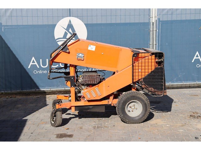 Houtversnipperaar eliet superprof 2000 benzine 18pk 2012 - afbeelding 1 van  1