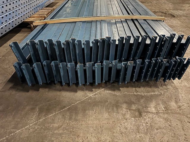 Hovuma - palletstelling 14 meter (370cm hoog) - afbeelding 6 van  9
