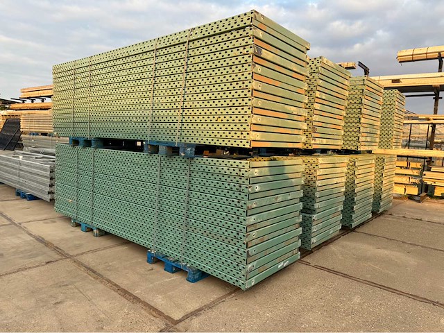 Hovuma palletstelling - afbeelding 7 van  15