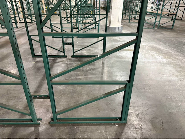 Hovuma palletstelling - afbeelding 8 van  15