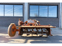 Howard grondfrees - afbeelding 1 van  4