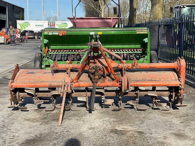 Howard grondfrees - afbeelding 2 van  4