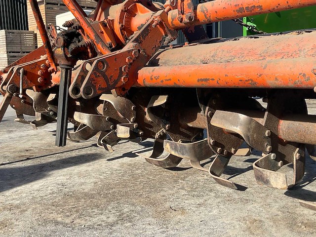 Howard grondfrees - afbeelding 3 van  4