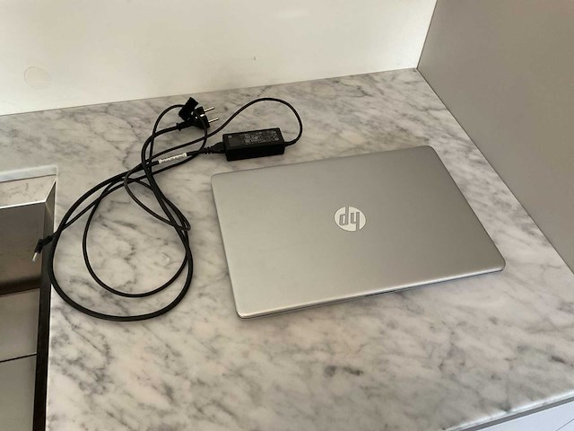 Hp - 15s-fq1974nd - laptop - afbeelding 1 van  7