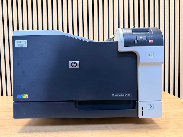 Hp - color laserjet professional cp5225n - kleur laserprinter - afbeelding 1 van  14