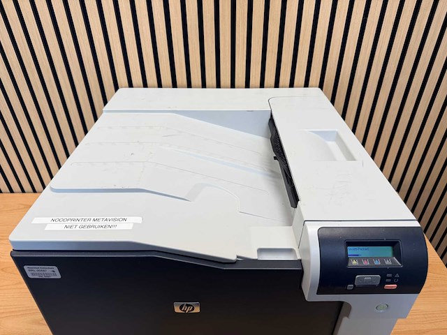 Hp - color laserjet professional cp5225n - kleur laserprinter - afbeelding 7 van  14
