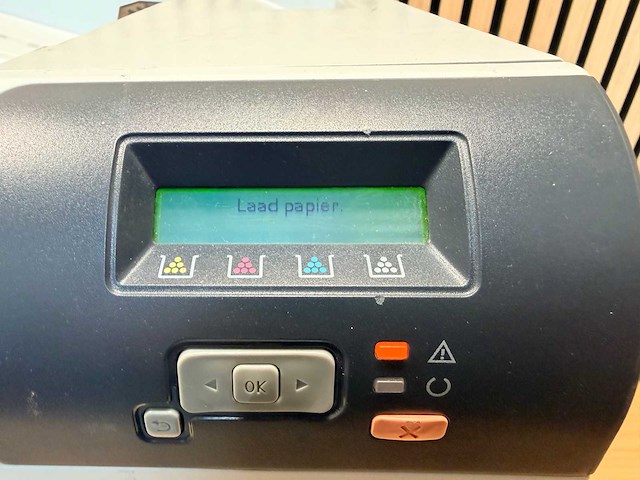 Hp - color laserjet professional cp5225n - kleur laserprinter - afbeelding 8 van  14