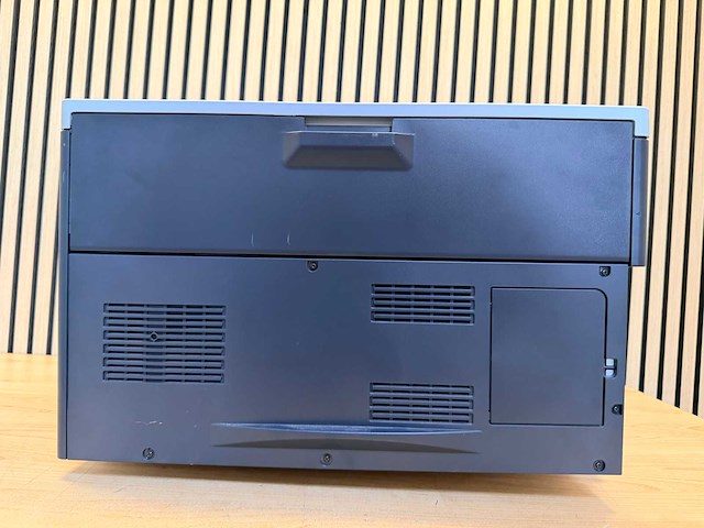 Hp - color laserjet professional cp5225n - kleur laserprinter - afbeelding 11 van  14