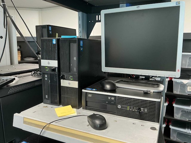 Hp - desktops (12x) - afbeelding 2 van  3