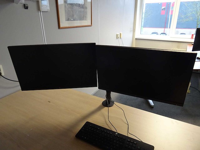 Hp - dubbele monitor op monitorarm (9x) - afbeelding 10 van  13