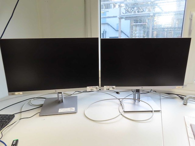 Hp - e233 - monitor (2x) - afbeelding 2 van  2