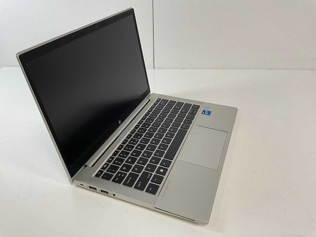 Hp - elitebook 830 g8 13.3”, core(tm) i7 11th gen, 16 gb ram, 512 gb nvme laptop - afbeelding 2 van  8