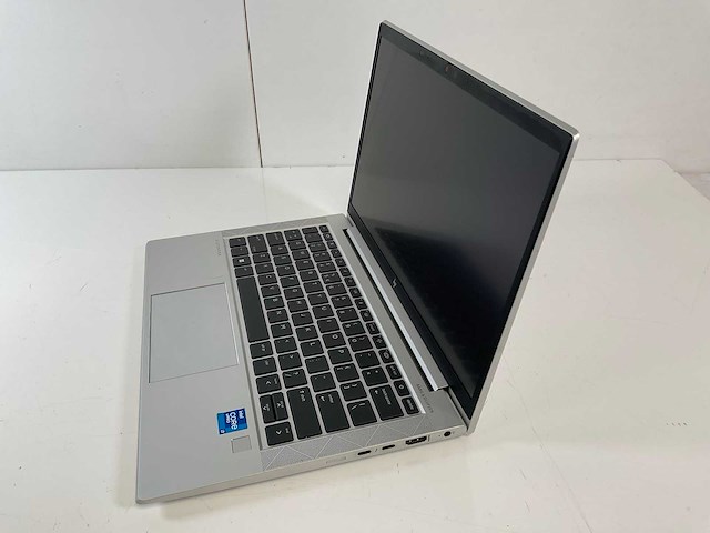 Hp - elitebook 830 g8 13.3”, core(tm) i7 11th gen, 16 gb ram, 512 gb nvme laptop - afbeelding 1 van  3