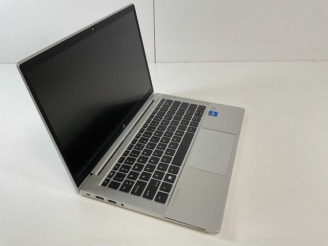 Hp - elitebook 830 g8 13.3”, core(tm) i7 11th gen, 16 gb ram, 512 gb nvme laptop - afbeelding 2 van  7