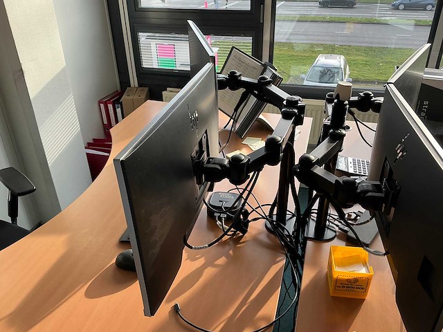 Hp - g5 - dockingstation met beeldschermen - afbeelding 7 van  9