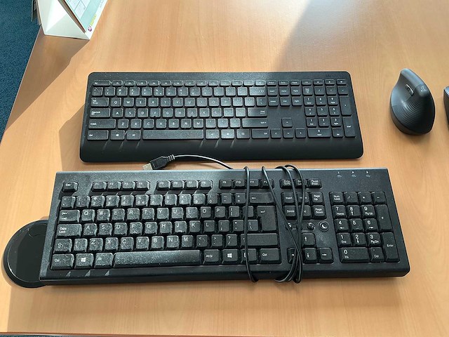 Hp - g5 - dockingstation met beeldschermen - afbeelding 7 van  8