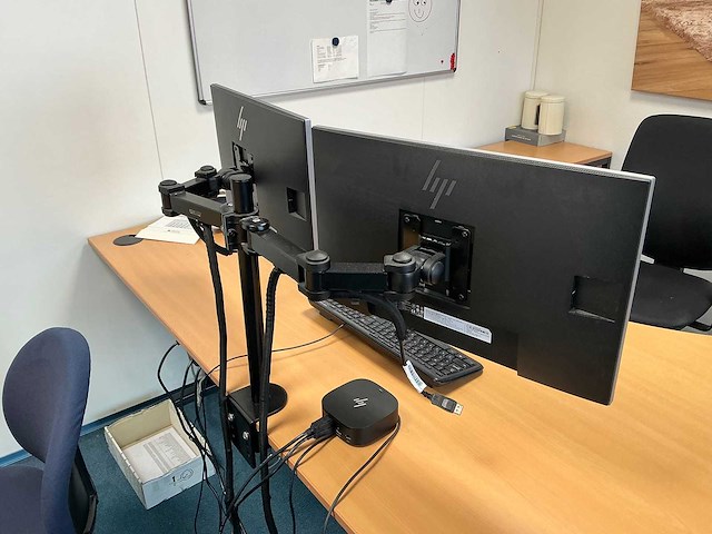 Hp - g5 - dockingstation met beeldschermen - afbeelding 4 van  7