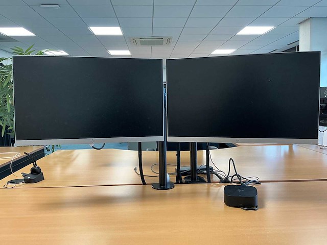 Hp - g5 - dockingstation met beeldschermen - afbeelding 1 van  8