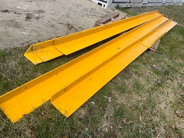 Hp - hoeklijn 200x100x10 - overige metaalvoorraden - afbeelding 1 van  6