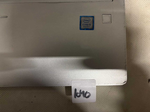 Hp - laptop - afbeelding 2 van  3