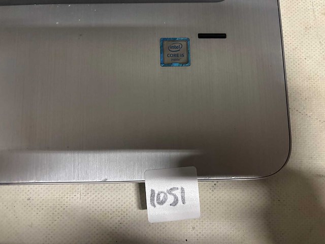 Hp - laptop - afbeelding 2 van  3