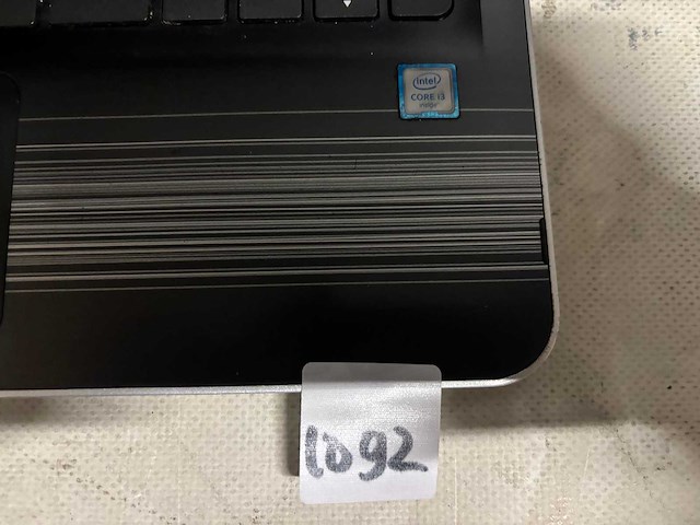Hp - laptop - afbeelding 2 van  3