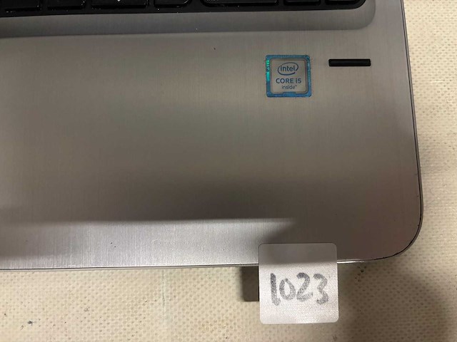 Hp - laptop - afbeelding 2 van  3