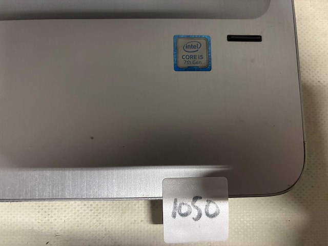 Hp - laptop - afbeelding 2 van  3