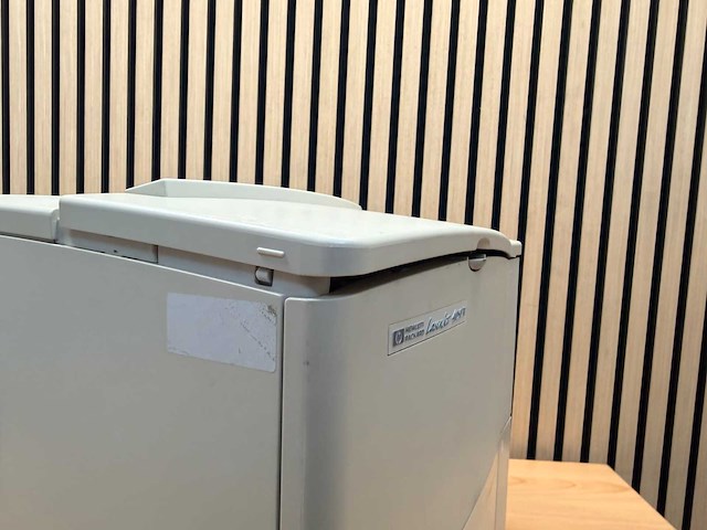 Hp - laserjet 4050 n - zwart-wit laserprinter - afbeelding 4 van  14