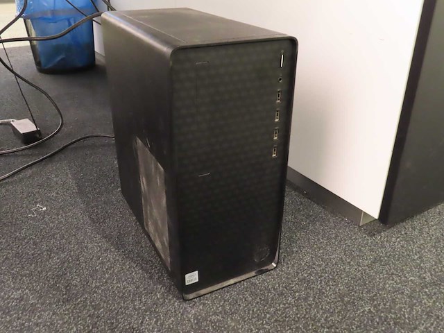 Hp - m01-f2xxx - desktop - afbeelding 2 van  4