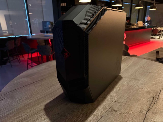 Hp - omen desktop pc 880-p1xx - desktop - afbeelding 2 van  6