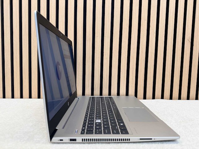 Hp - probook 450 g6 - i5 / 8gb / 256gb / 15,3" laptop - afbeelding 2 van  8