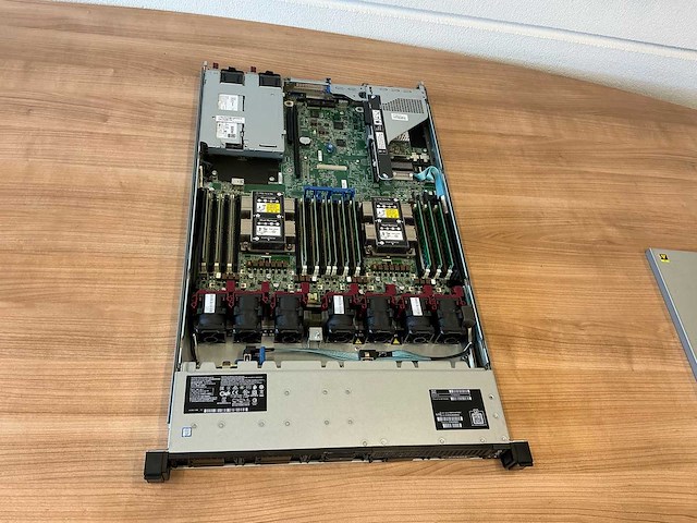 Hp - proliant - dl360 gen 10 - server - afbeelding 2 van  9