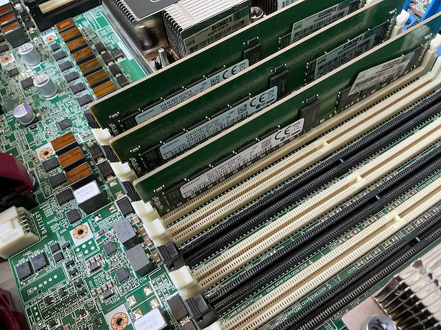 Hp - proliant dl360 gen10 - server - afbeelding 9 van  10