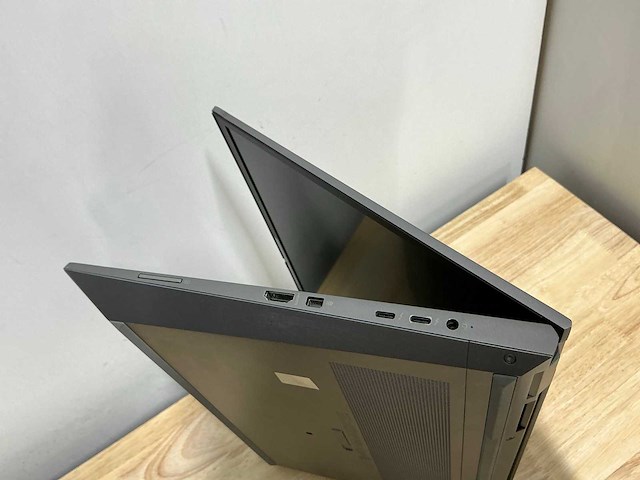 Hp - z-book fury 15,6” g8(i7) - laptop - afbeelding 3 van  6