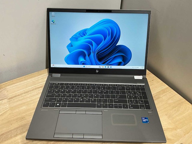 Hp - z-book fury 15,6” g8(i7-gen11) - laptop - afbeelding 1 van  9