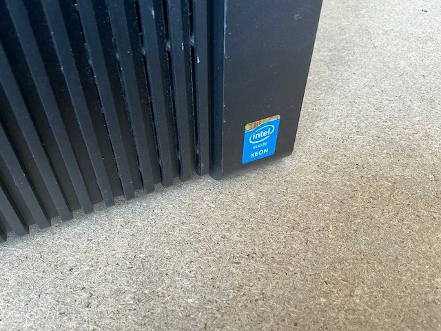Hp - z230 tower workstation - desktop - afbeelding 3 van  7