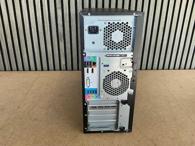 Hp - z240 tower station - desktop - afbeelding 5 van  5