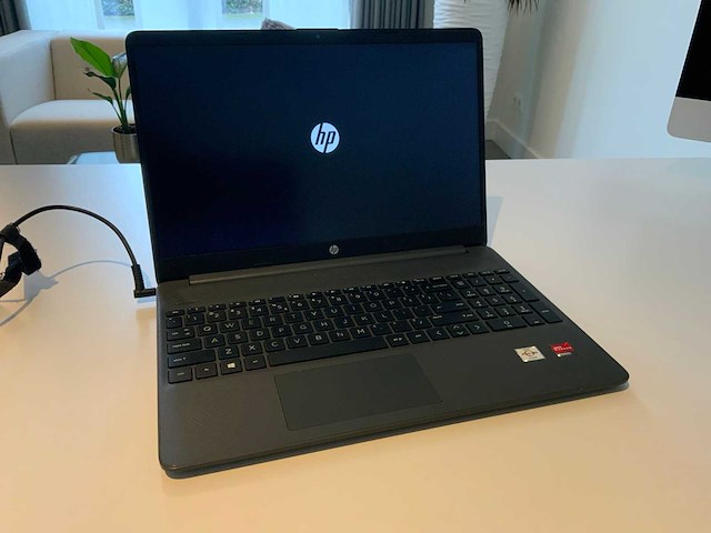 Hp 15s-eq1 laptop - afbeelding 6 van  8