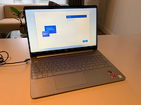 Hp 15s laptop - afbeelding 1 van  8